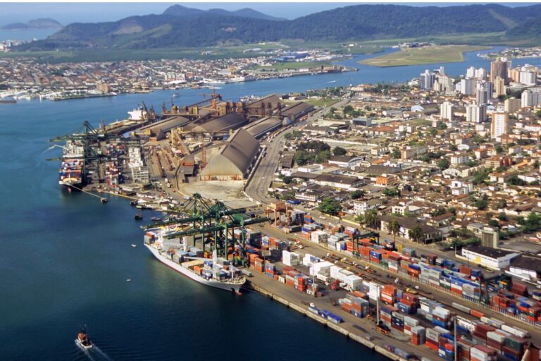 Governo federal anuncia investimento de R$ 12,6 bilhões em Porto de Santos