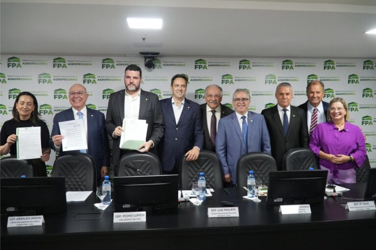 Frentes parlamentares apresentam projeto de lei que regulamenta composição da cesta básica