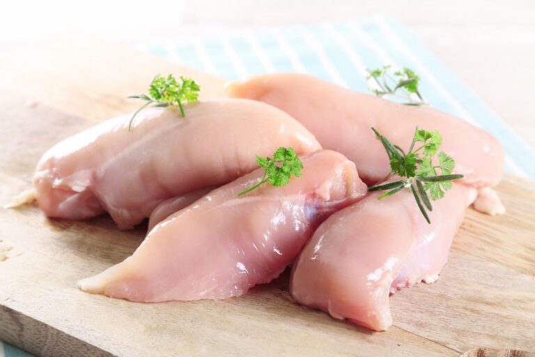 Mais quatro frigoríficos podem exportar carne de frango halal para Malásia