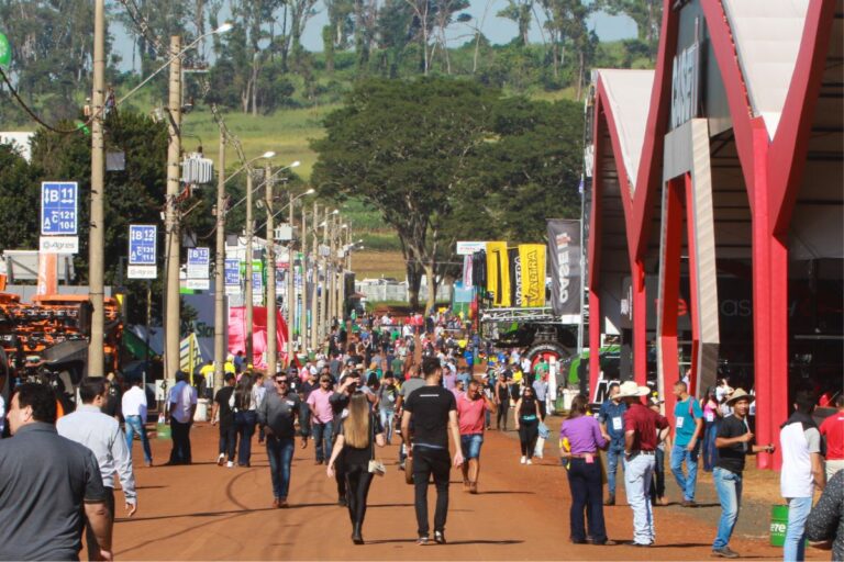 Agrishow 2024 tem recorde de empresas inscritas e expectativa de repetir R$ 13,2 bilhões em negócios
