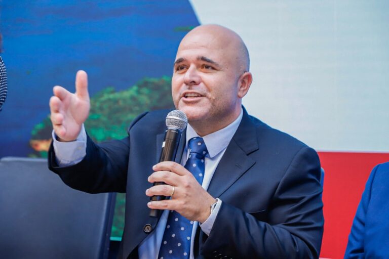Ministro Costa Filho oficializa Dino Antunes para Secretaria de Hidrovias