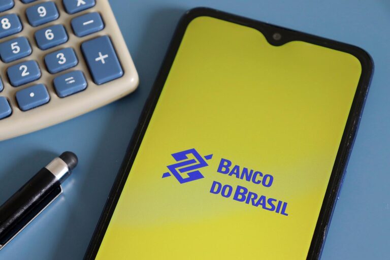 Cade vai investigar caso de venda casada no Banco do Brasil