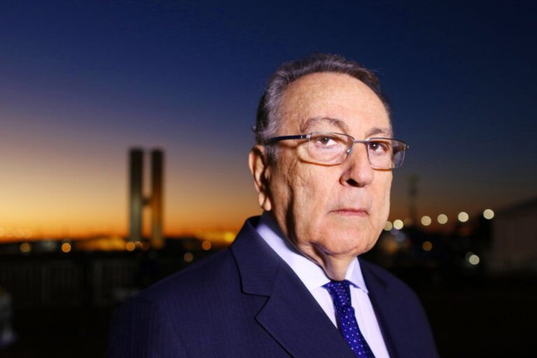 CNA anuncia ajuda de R$ 2 milhões para afetados por chuvas no RS