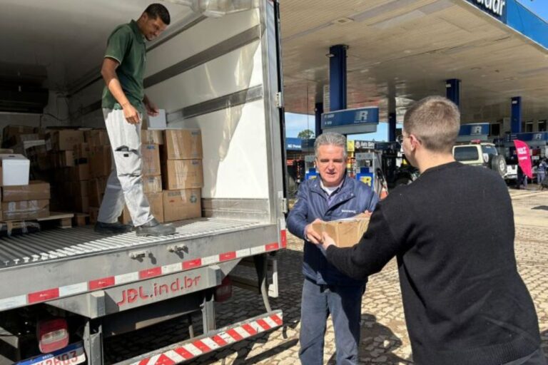 RS envia primeira carga de laticínios para fora do estado