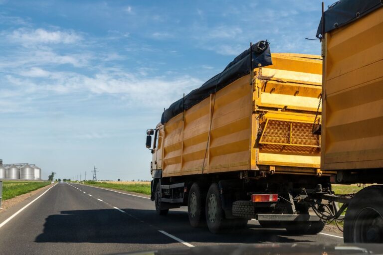 Conab: preço do frete rodoviário para grãos sobe em julho com colheita do milho