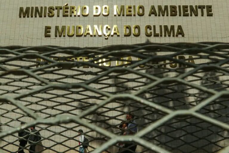 Servidores ambientais entram em greve geral