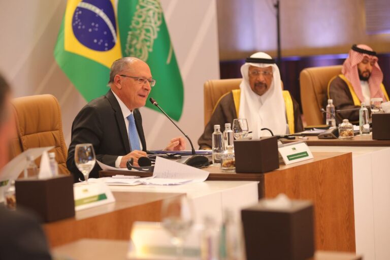 Rede de supermercados assina acordo de promoção de produtos brasileiros na Arábia Saudita