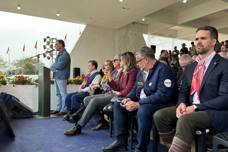 Fávaro anuncia 8 anos de prazo para renegociação de dívidas dos produtores rurais do RS