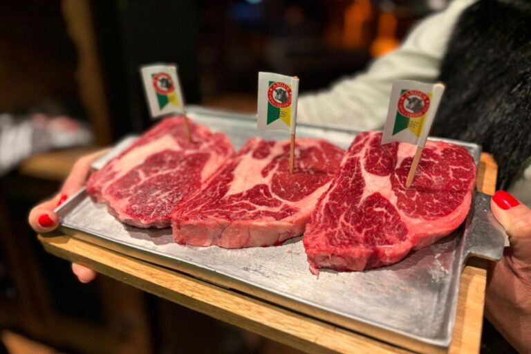 Cruzamento de Angus com raças leiteiras resulta em cortes de carne premium