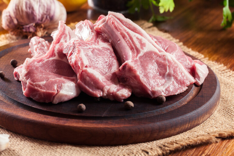 Catar autoriza compra de carne de caprinos e de ovinos do Brasil