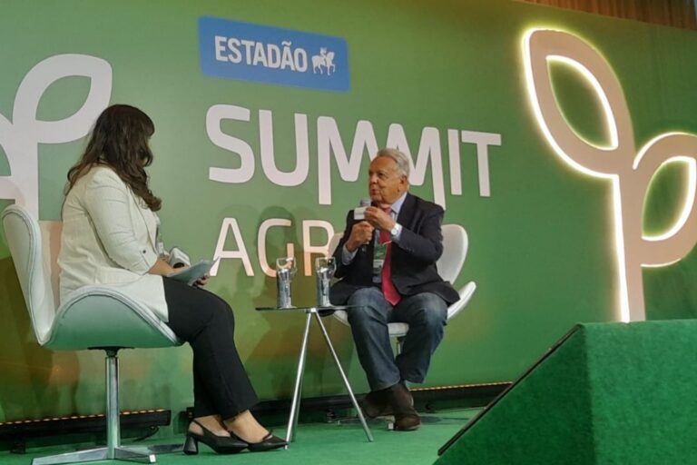 Roberto Rodrigues: "Pode haver protecionismo nos EUA, mas Brasil tem de negociar"