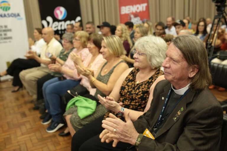 Bolo de soja e homenagens marcam centenário do grão no Brasil