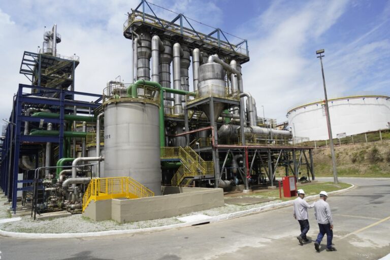 Inaugurada em Alagoas biorrefinaria para produção de novos combustíveis sustentáveis