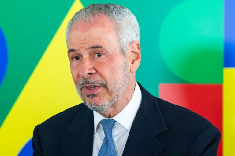 “Podemos tornar a agricultura cada vez mais uma solução para a mudança climática”, diz André Corrêa do Lago
