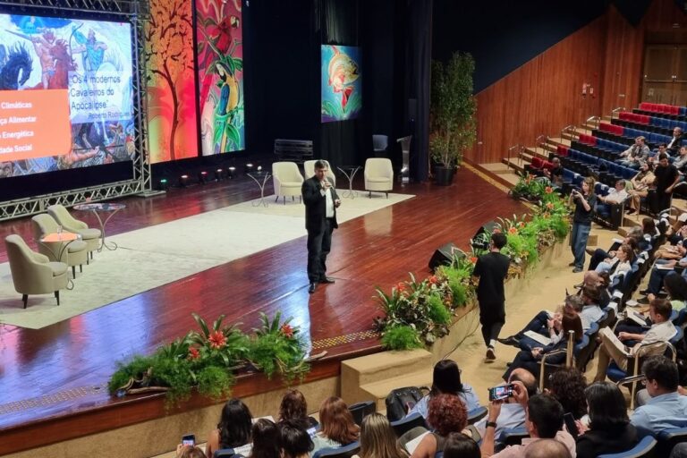 Fórum Pré-COP 30 debate agropecuária como solução para mudanças climáticas 