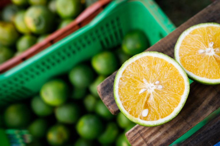 Com oferta restrita, preço da laranja de mesa segue em alta