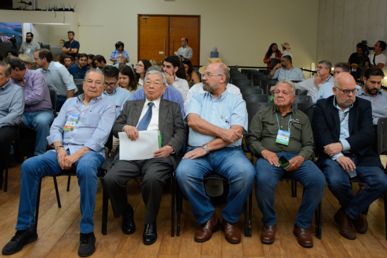 Fórum na Agrishow comemora os 50 anos do Proálcool no Brasil