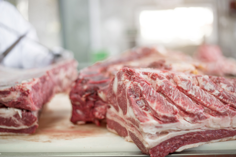 Volume de carne suína exportada cresce 26,6% em março 