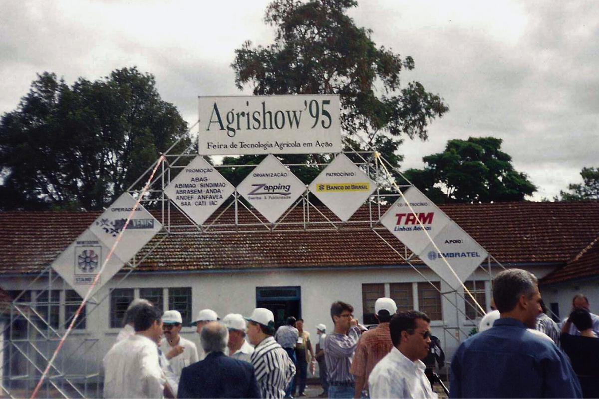 Entrada da Agrishow em 1995, ano da realização da segunda edição da feira. Foto: Baldan/Divulgação
