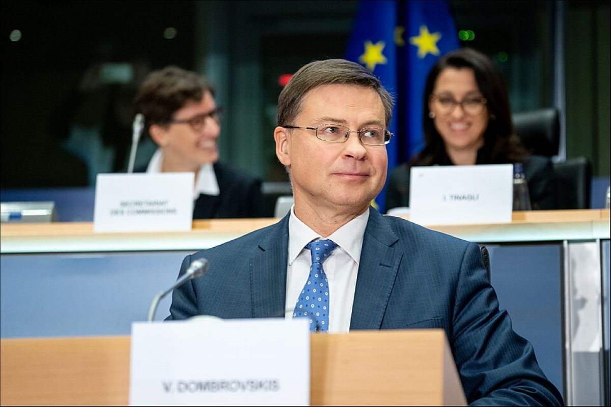 Valdis Dombrovskis, comissário de Economia e Indústria da União Europeia - Foto: Wikimedia Commons