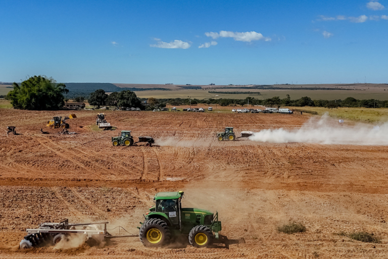 Agricultura anuncia R$ 42 milhões para recuperação de solos em assentamentos do MT