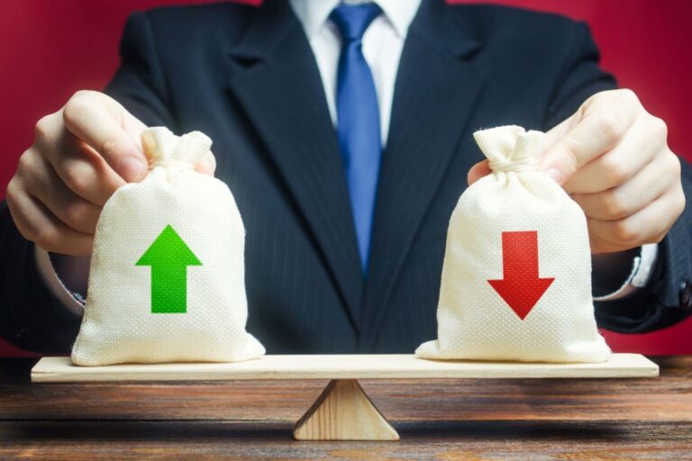 Balança comercial tem superávit de US$ 8,153 bilhões em abril