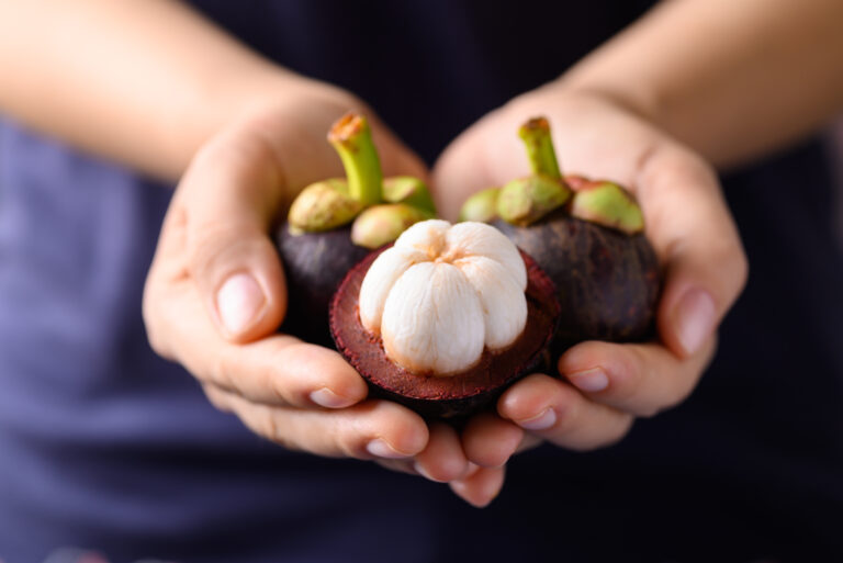A fruta roxa com coroa: entenda por que ganhou fama internacional