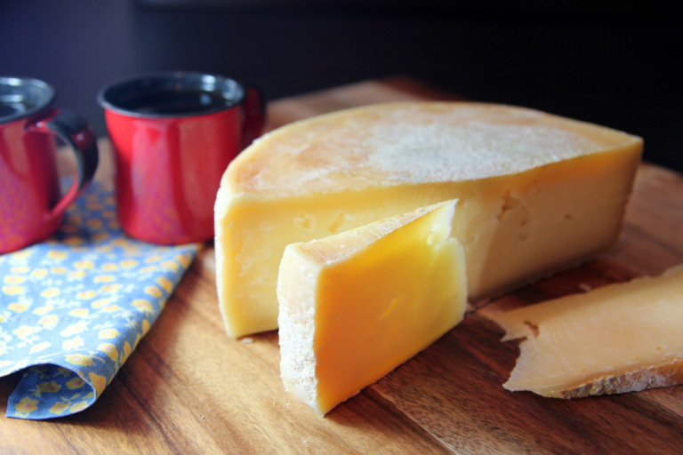 O que é o 'terroir' e como ele influencia o sabor do café, vinho e queijo