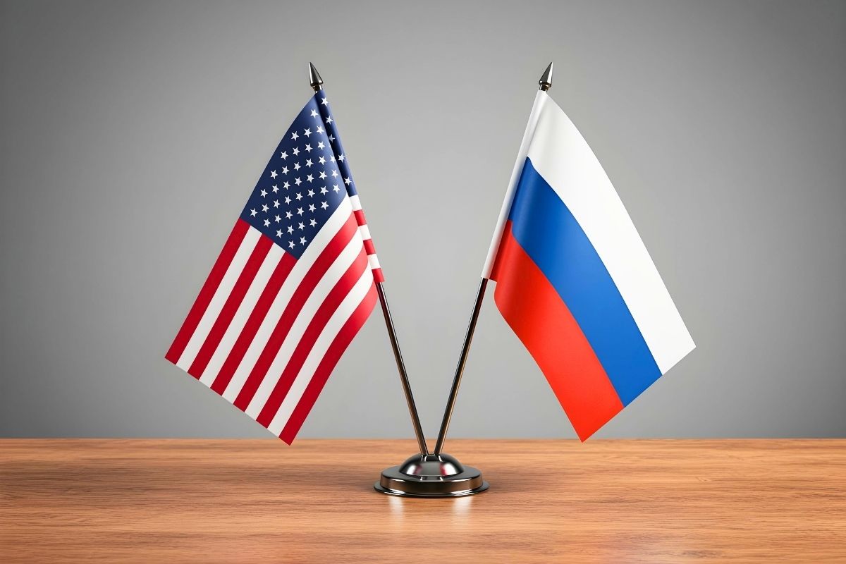 Preocupação do setor é com as chamadas sanções secundárias, aplicadas a países que mantêm relações comerciais com Moscou. | Foto: Adobe Stock