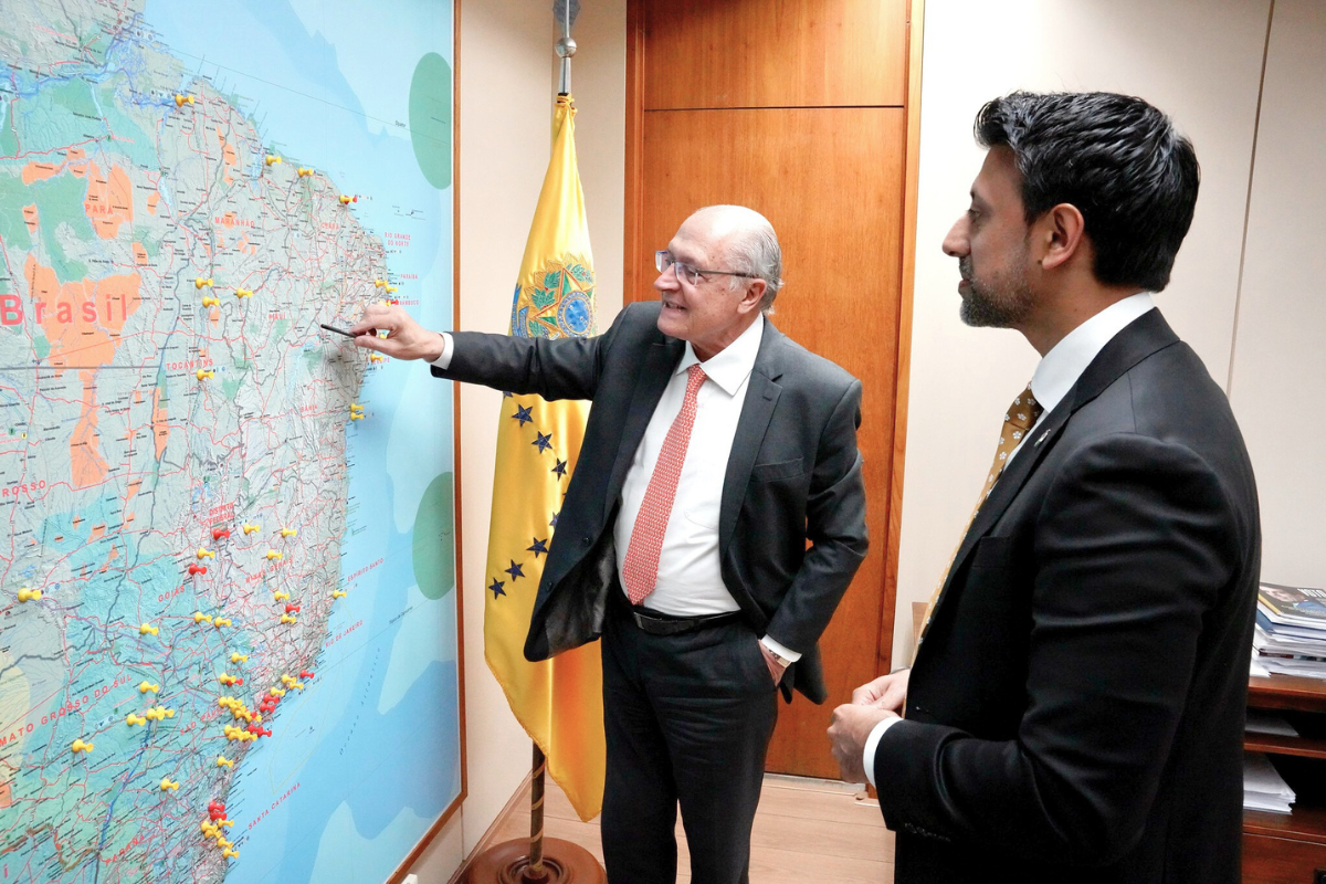 Geraldo Alckmin durante reunião com Maninder Sidhu, Ministro do Comércio Internacional do Canadá. Foto: Cadu Gomes/VPR