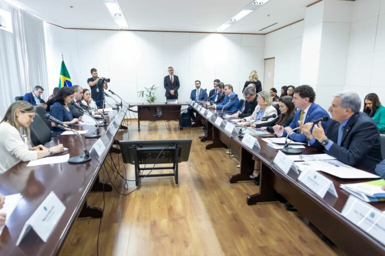 Ministério decide não aplicar medidas antidumping sobre leite em pó argentino e uruguaio