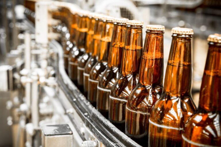Número de cervejarias cresce 5,5% no Brasil em 2024 e chega a quase 2 mil