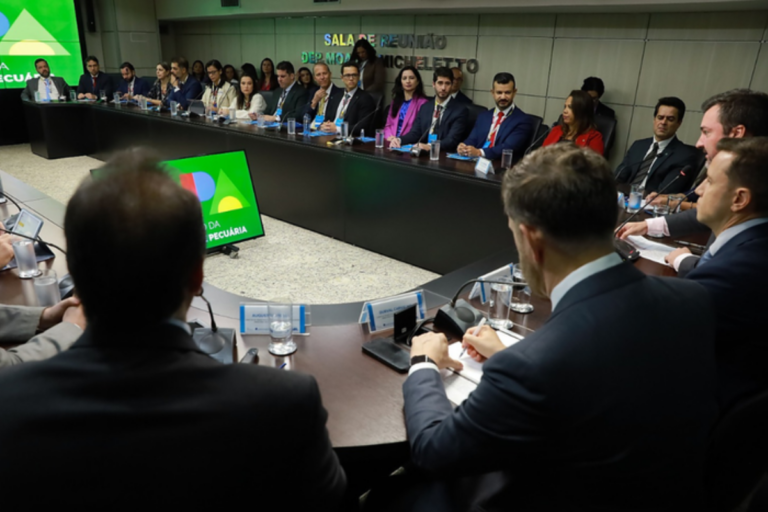 Servidores são treinados para representar o agro do Brasil no exterior
