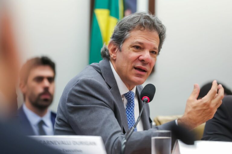Governo diz estar aberto a negociação sobre taxação das LCAs