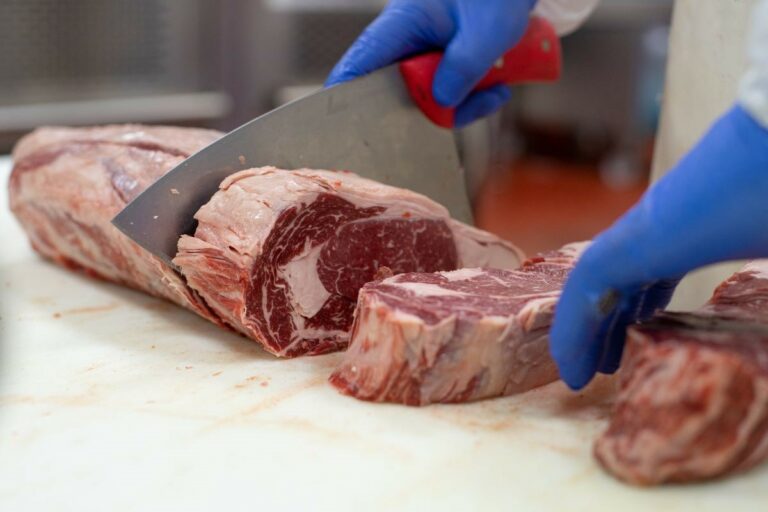 Exportações de MS crescem 3,26% até agosto; carne bovina tem alta de 43,7%