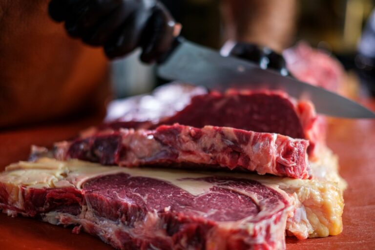 IGP-10: bovinos, minério e soja pressionam inflação