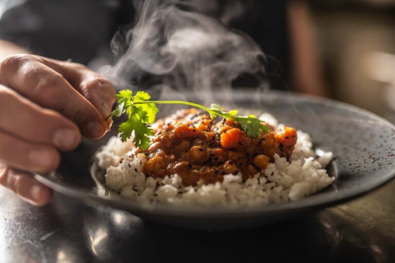 Indústria lança campanha “Arroz Combina” para estimular consumo e amenizar crise