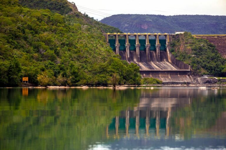 Em racionamento de água, SP deve receber bons volumes de chuva