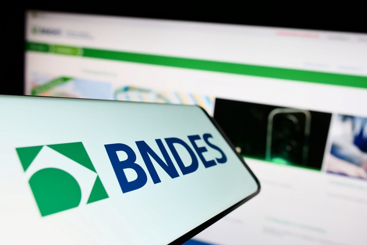 Desde 18 de setembro, o BNDES realizou 1.131 operações de crédito com empresas afetadas pelas tarifas. Foto: Adobe Stock