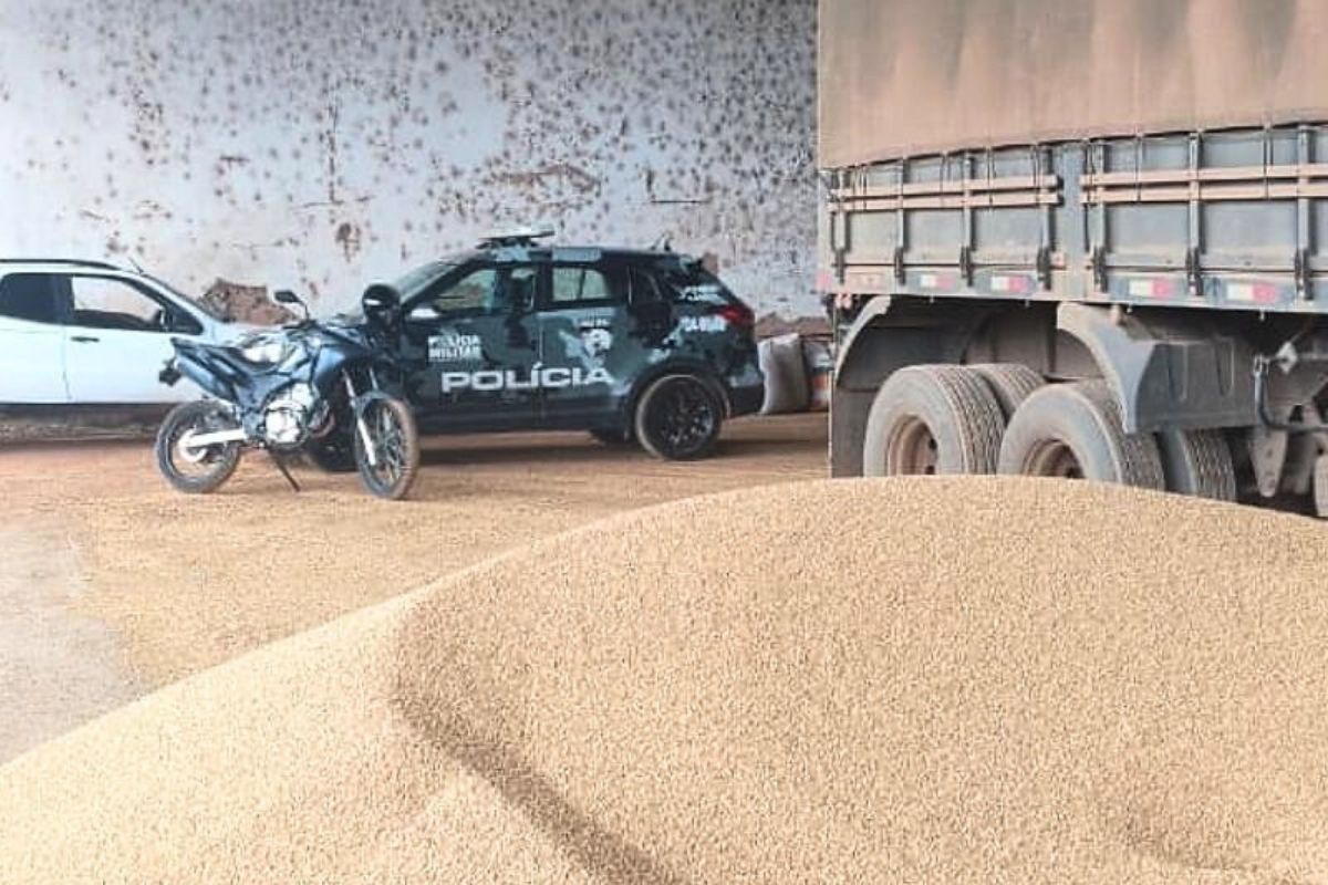 Apreensão da soja ocorreu durante a Operação Tolerância Zero de combate às facções criminosas no Estado. | Fotos: PM-MT