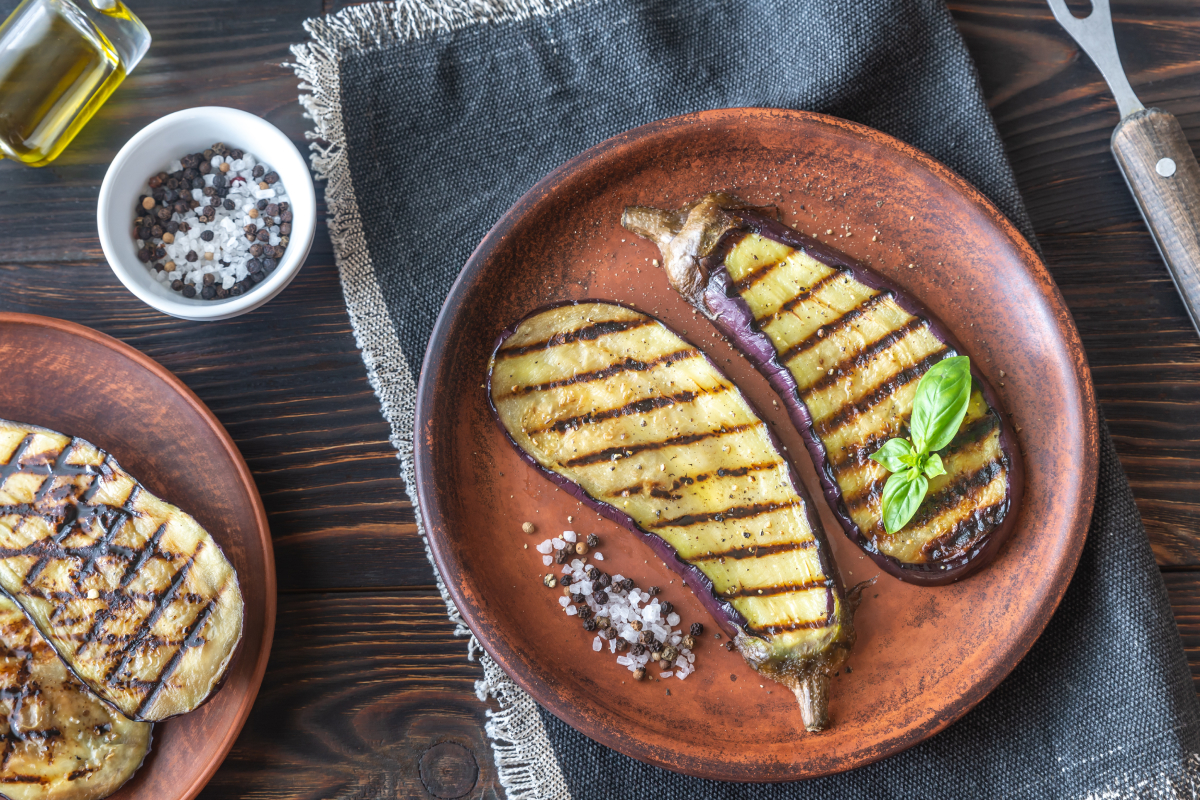 benefícios da berinjela