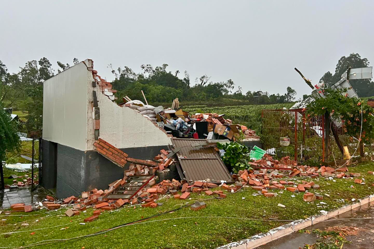 ciclone flores da cunha