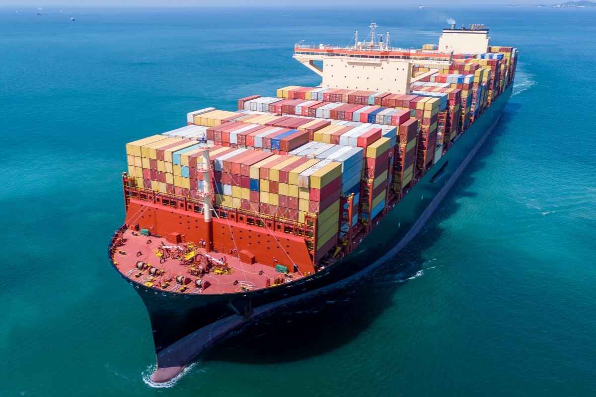 Balança comercial brasileira deve ter superávit entre US$ 61 bilhões e US$ 65 bilhões em 2025. Foto: Adobe Stock