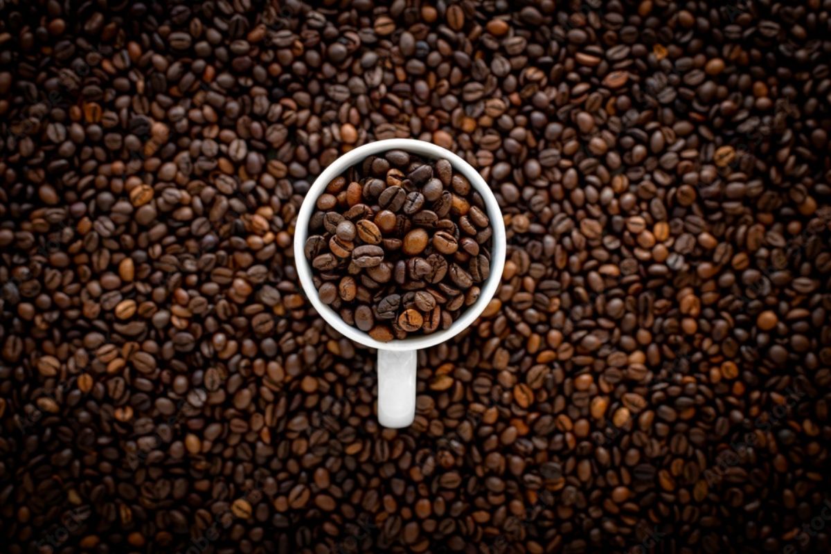 Em 2025, foram 1.400 xícaras de café consumidas em média por cada brasileiro. Foto: Adobe Stock