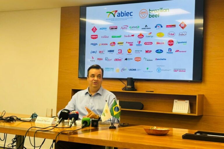 Após cotas da China, indústria de carne bovina intensifica reuniões em Brasília