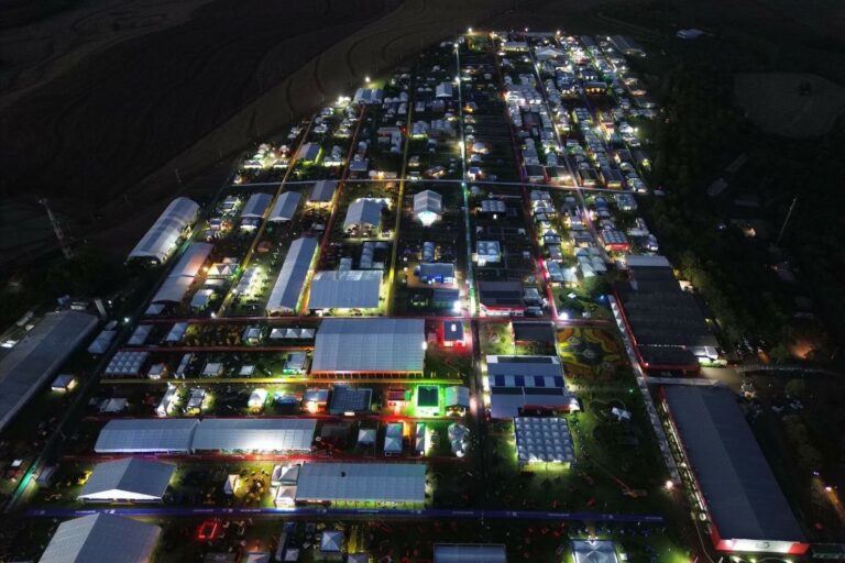 Show Rural Coopavel tem recorde de 430,3 mil visitantes e R$ 7,5 bi em negócios