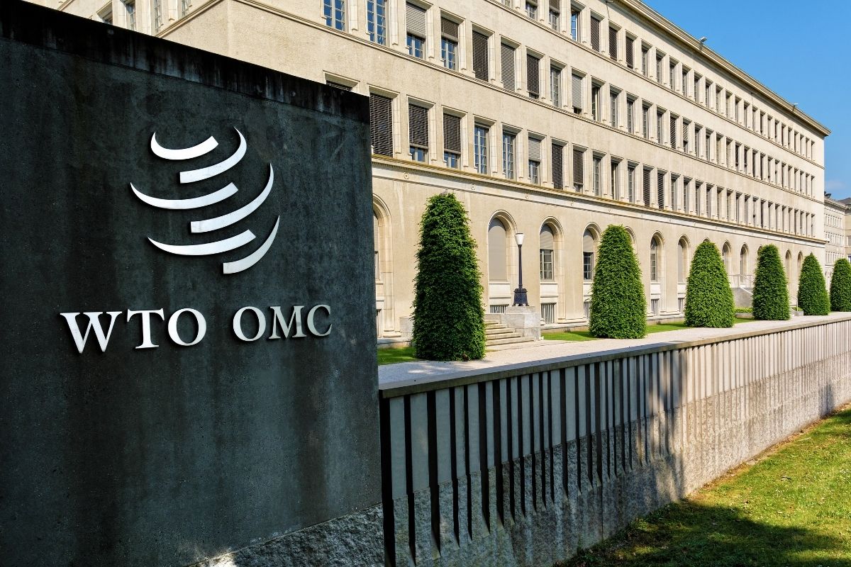 Criada em 1994, a OMC  tem como objetivo regular e promover o comércio global. Foto: Adobe Stock