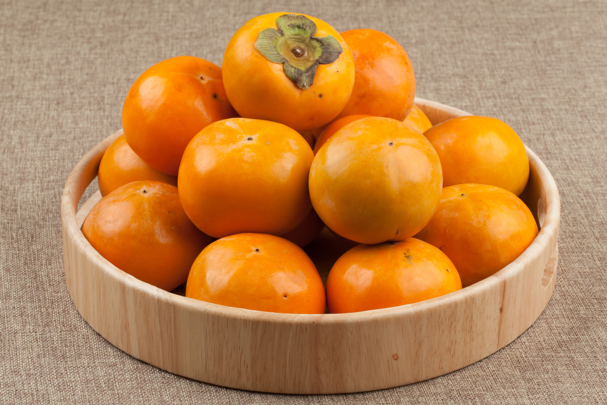 benefícios do caqui